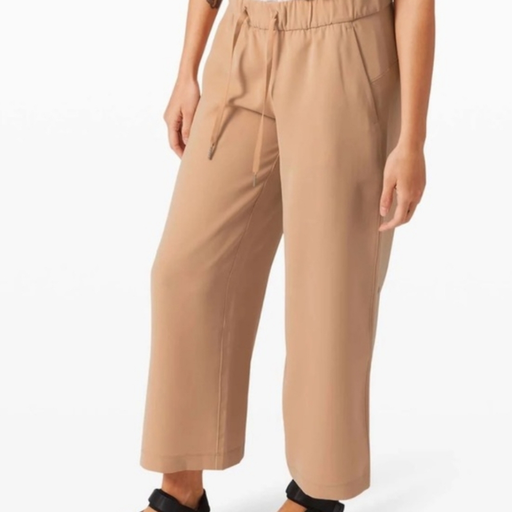 Lululemon athletica on the fly 7/8 pant